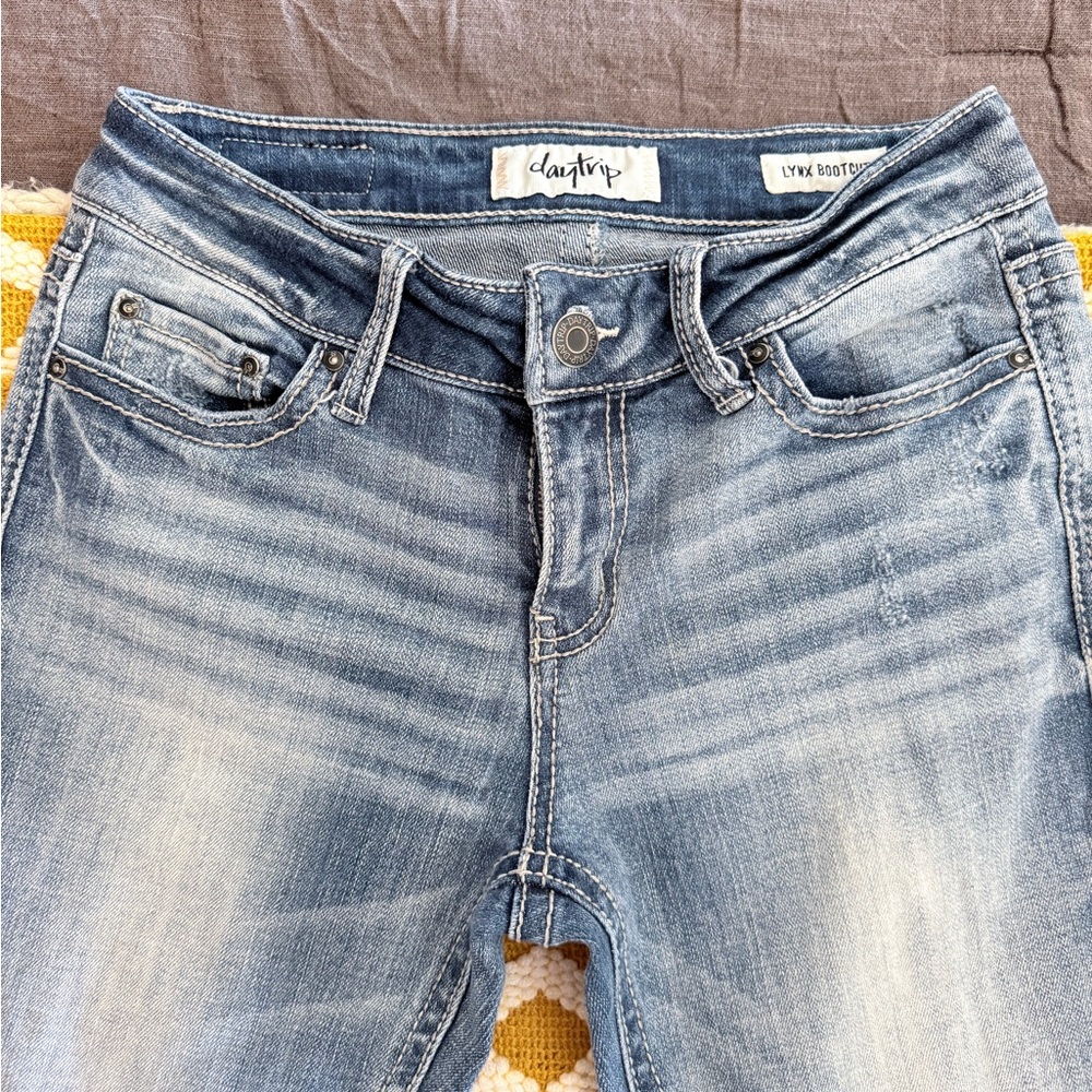Daytrip Women's High Rise Light Blue Jeans